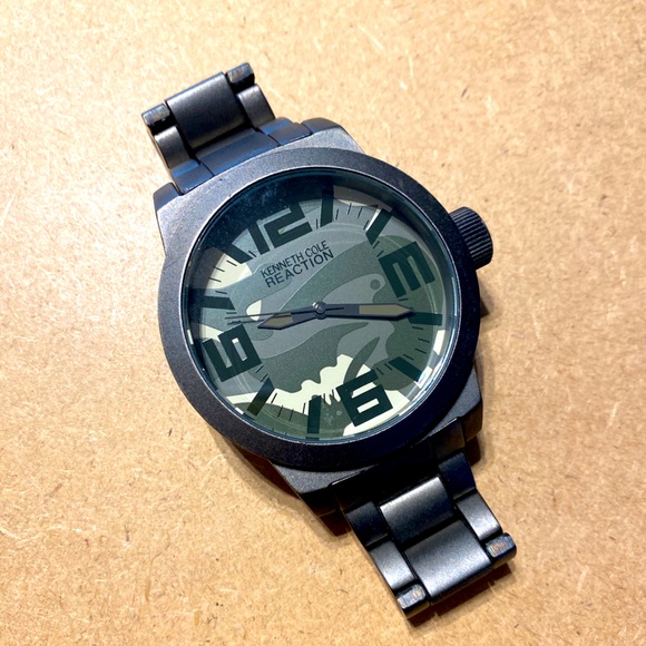 Kenneth Cole Reaction Men’s Watch - Picture 1 of 1